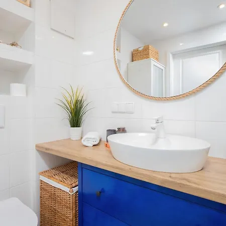 Navio 600 Meters From The By Renters Prestige *
